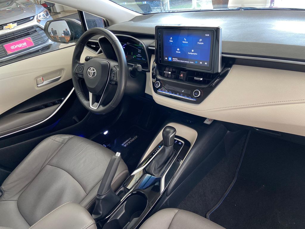 Corolla Altis Hybrid Premium 1.8 Flex