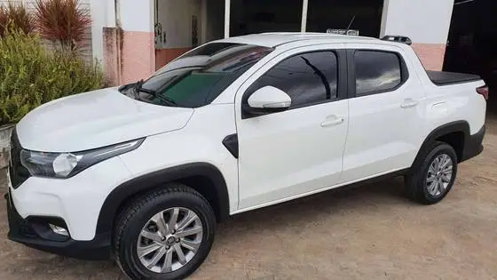 Carro Fiat Strada 2021 Freedom 1.3 CD (Flex)