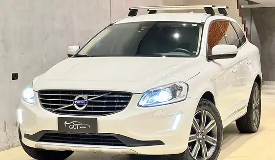 Carro Volvo XC60 2017 2.4 D5 Kinetic 4WD