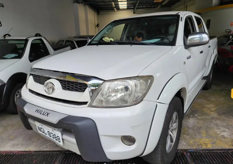 Toyota Hilux Cabine Dupla Hilux STD 4x4 2.5 (cab. dupla)