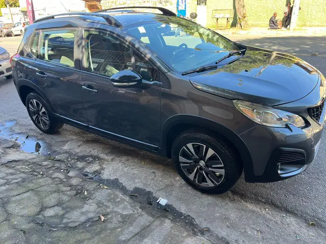Carro Peugeot 2008 2022 Allure Pack 1.6