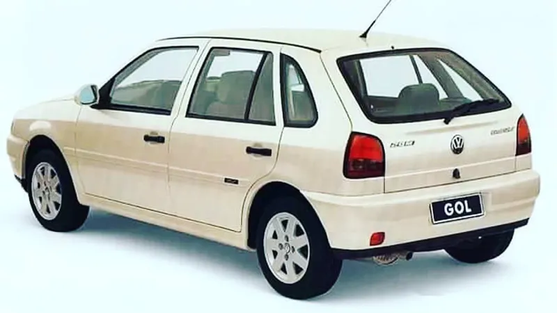 VW Gol GLS: como era a rara e mais luxuosa versão da história do hatch