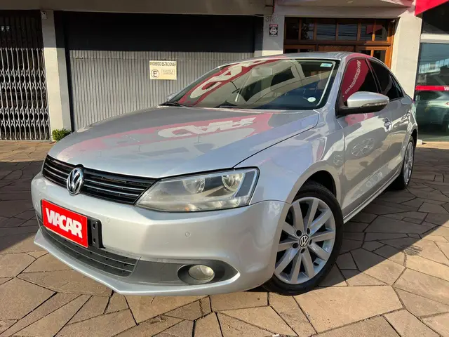 Carro Volkswagen Jetta 2012 2.0 Comfortline Tiptronic (Flex)