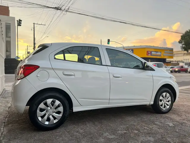 Carro Chevrolet Onix 2018 1.0 Joy SPE/4