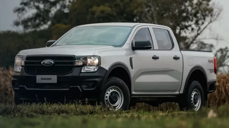 Ford Ranger XL tem potência de Rampage e câmbio manual para o trabalho duro