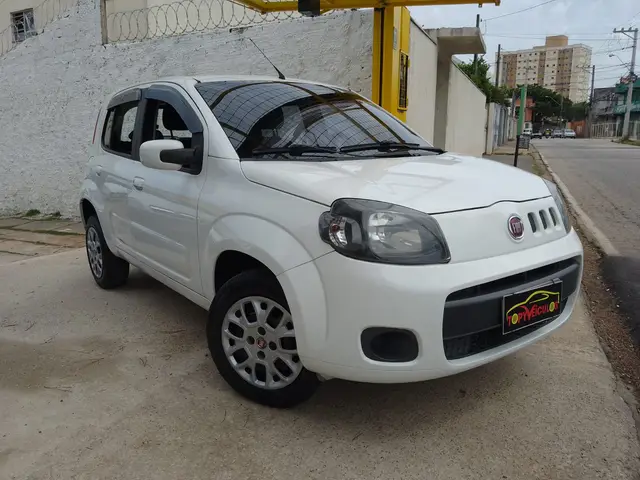 Carro Fiat Uno 2016 Vivace 1.0 8V (Flex) 4p