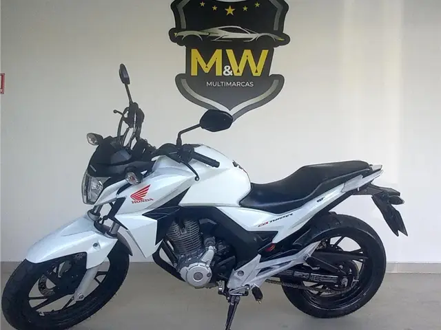 Carro Honda CB 250F Twister 2016 Standard