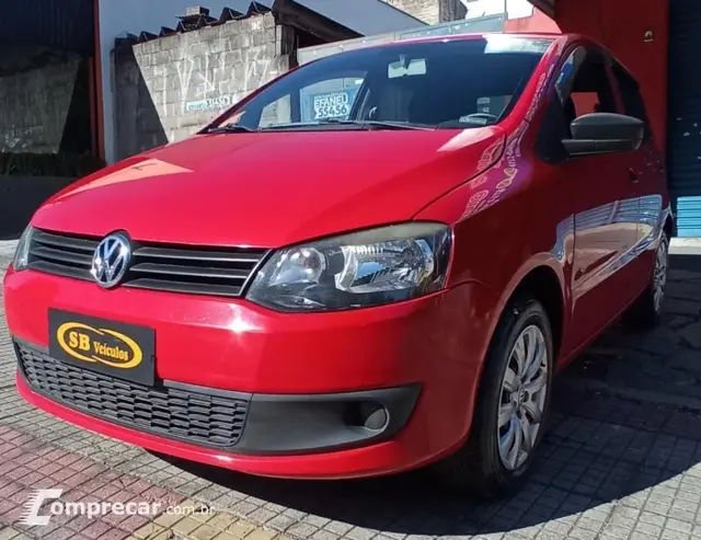 Carro Volkswagen Fox 2014 1.0 TEC (Flex) 4p