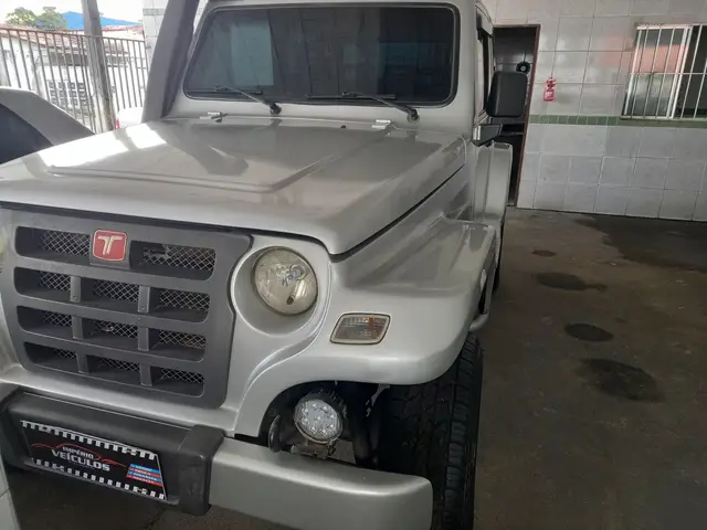 Carro Troller T4 2010 T-4 4x4 3.0 TB Int. Cap. Lona Diesel