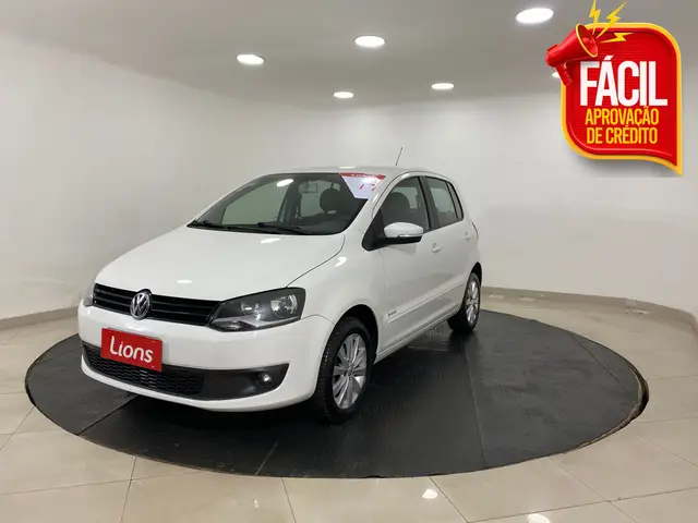 Carro Volkswagen Fox 2014 1.6 VHT (Flex)