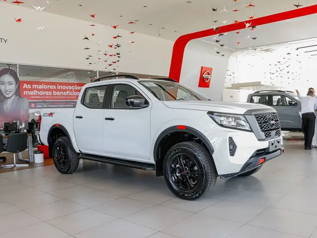 Carro Nissan Frontier 2024 Pro-4X 2.3 Turbo 4x4