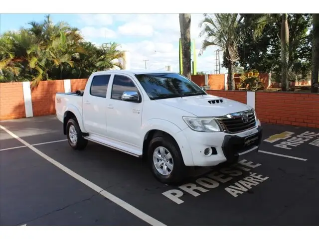 Carro Toyota Hilux Cabine Dupla 2013 Hilux 2.7 SRV CD 4x4 (Flex) (Aut)