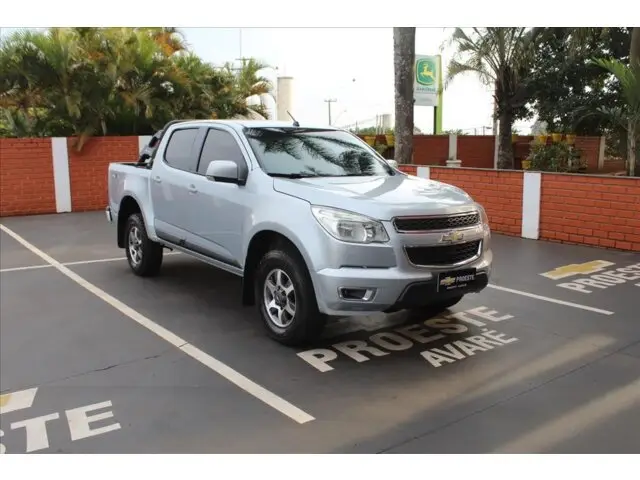 Carro Chevrolet S10 Cabine Dupla 2013 S10 LT 2.4 4x2 (Cab Dupla) (Flex)