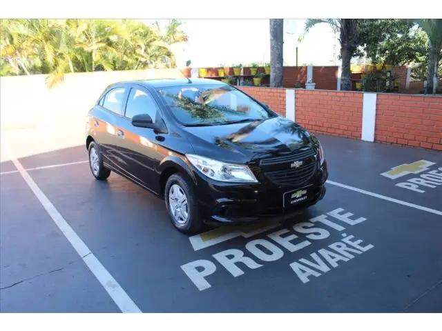Carro Chevrolet Onix 2015 1.0 LS SPE/4