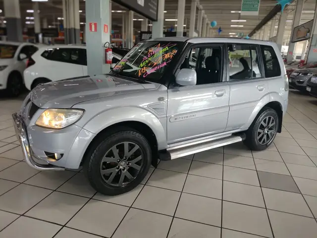 Carro Mitsubishi Pajero TR4 2012 2.0 16V 4x2 (Flex)