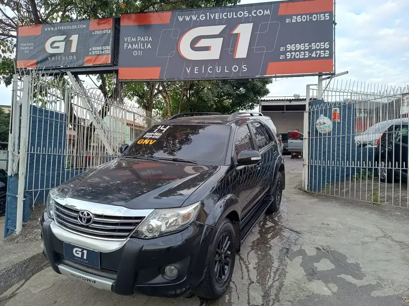Toyota Hilux SW4 2.7 4x2 SR