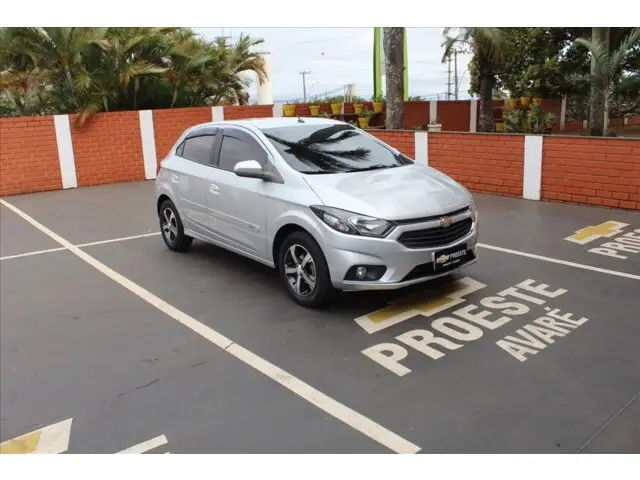 Carro Chevrolet Onix 2017 1.4 LTZ SPE/4