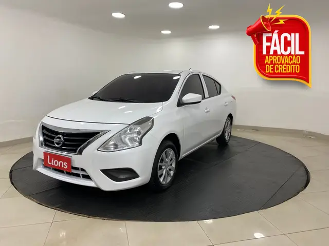 Carro Nissan Versa 2016 1.0 12V (Flex)