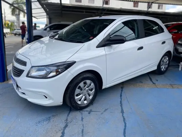 Carro Chevrolet Onix 2019 1.0 Joy SPE/4