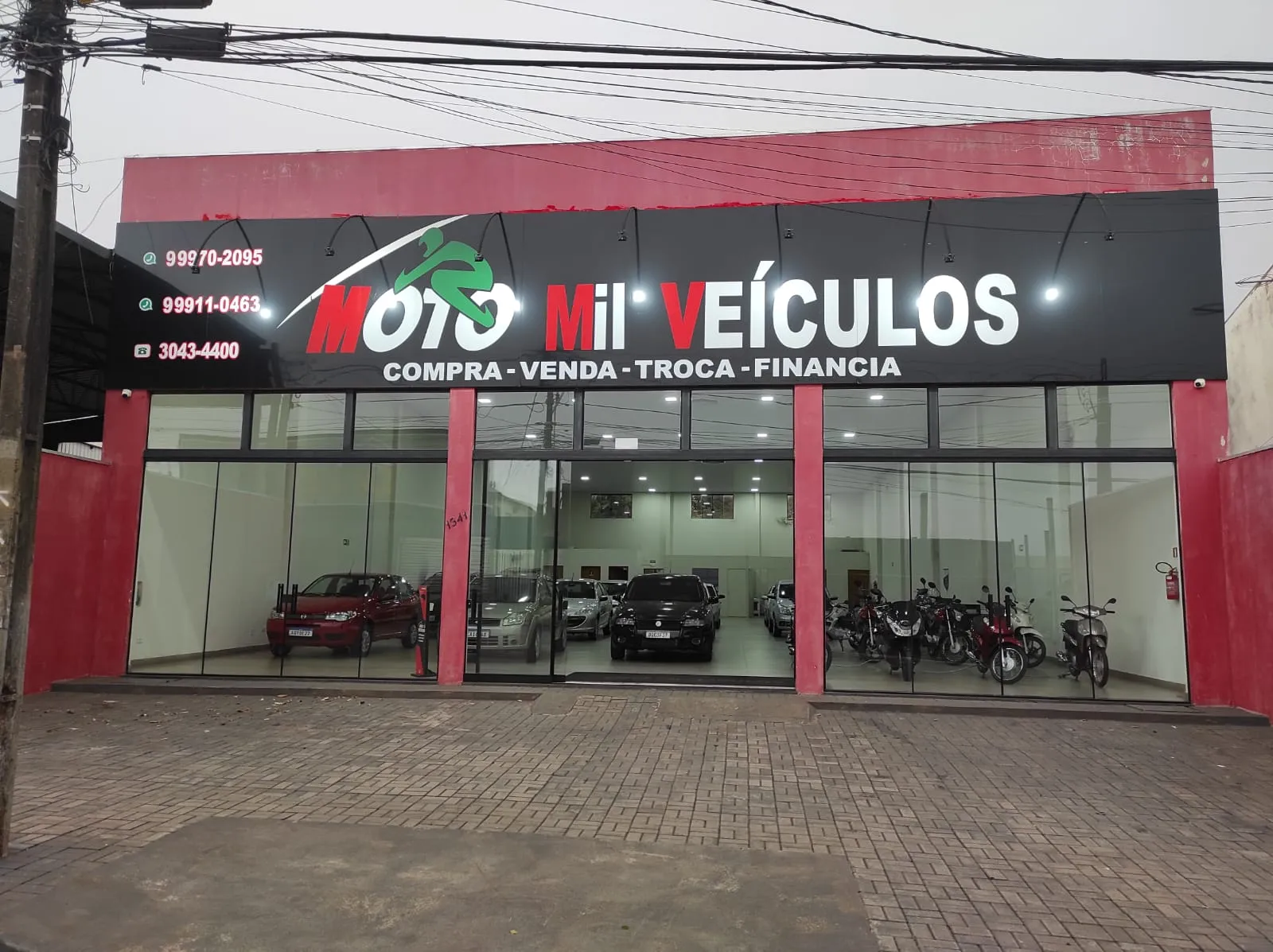 Fachada da loja MOTO MIL GARAGEM DE VEICULOS LTDA - Paiçandu - PR