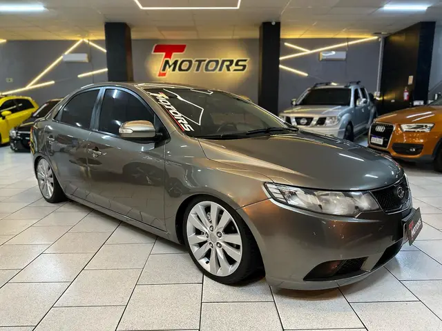 Carro Kia Cerato 2011 SX 1.6 16V
