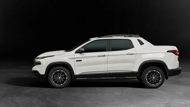Carro Fiat Toro 2025 Ultra 2.0