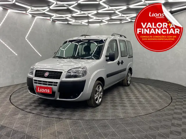 Carro Fiat Doblò 2020 Essence 1.8 16V (Flex)
