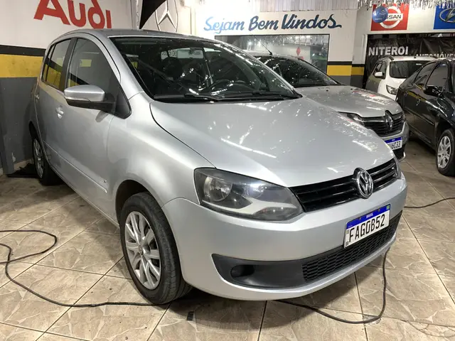 Carro Volkswagen Fox 2013 1.6 VHT BlueMotion (Flex) 4p