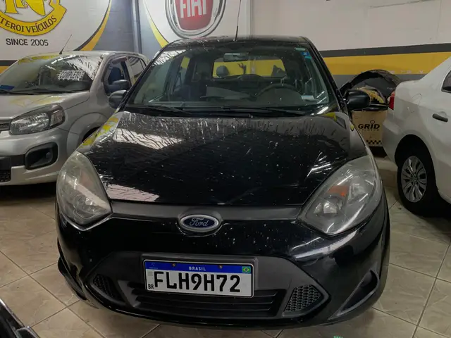 Carro Ford Fiesta Hatch 2014 SE Plus 1.0 RoCam (Flex)
