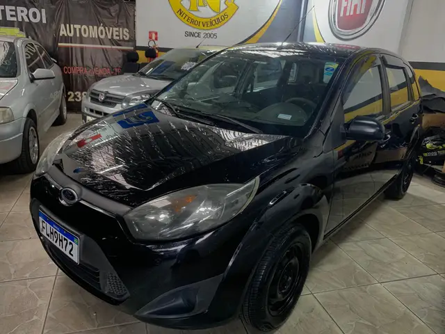 Carro Ford Fiesta Hatch 2014 SE Plus 1.0 RoCam (Flex)