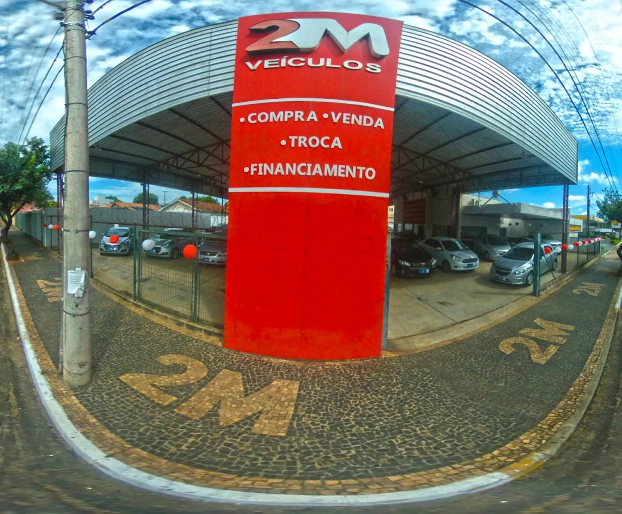Fachada da loja 2M Veículos - Araçatuba - SP