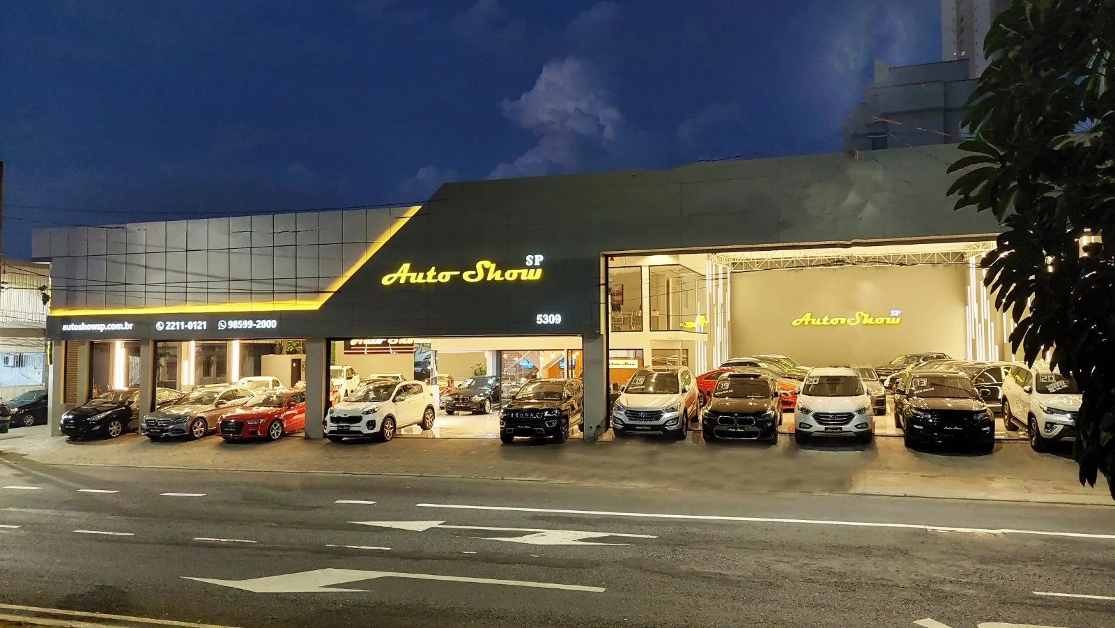 Fachada da loja Veículos à venda em AUTO SHOW II - São Paulo - SP | Mobiauto