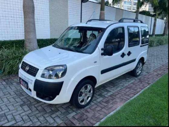 Fiat Doblò Essence 1.8 16V (Flex)