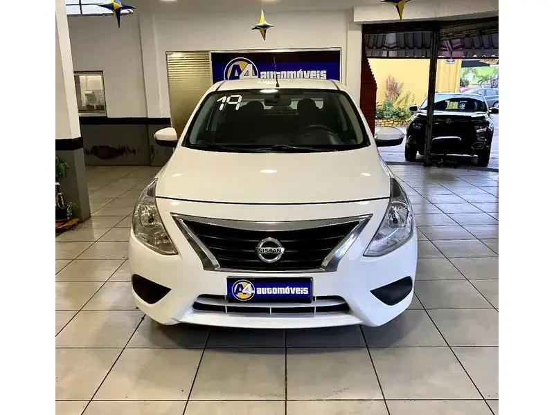 Nissan Versa 1.6 16V SV FlexStart CVT (Flex)