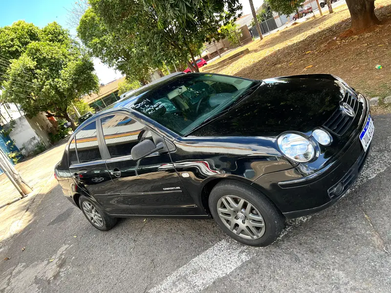 Volkswagen Polo Sedan 1.6 8V