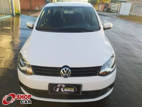 Carro Volkswagen Fox 2014 1.6 VHT (Flex)