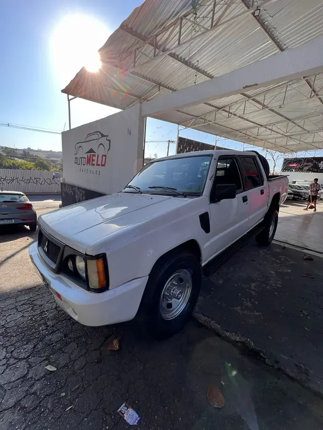 Carro Mitsubishi L200 2007 L 200 GL 4x4 2.5 Turbo (cab. dupla)