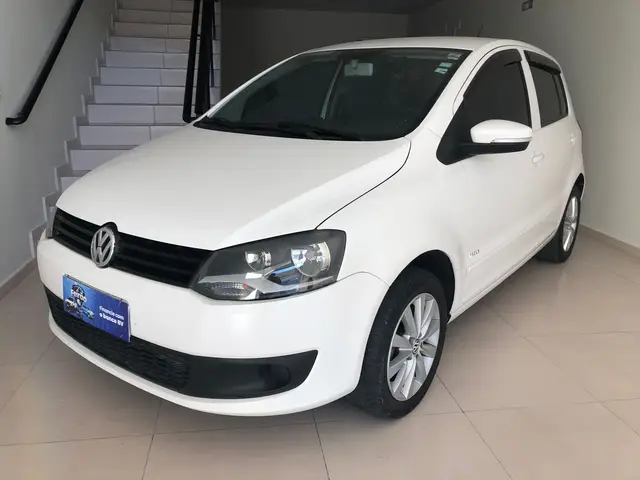 Carro Volkswagen Fox 2012 1.0 VHT (Flex) 4p