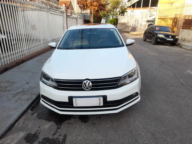 Carro Volkswagen Jetta 2016 2.0 TSI Highline DSG