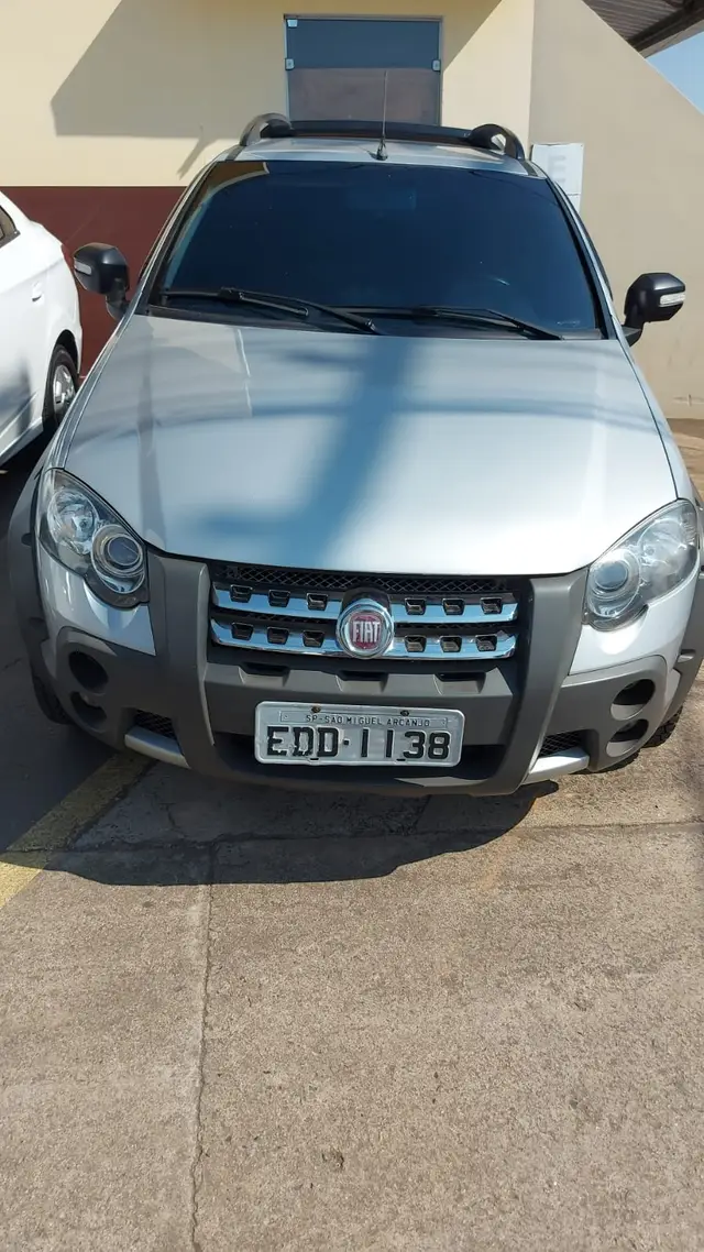 Carro Fiat Strada 2012 Adventure 1.8 16V (Flex) (Cabine Dupla)