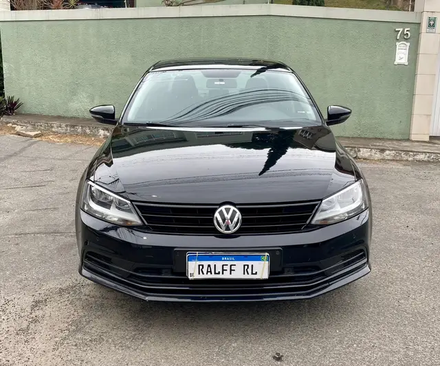 Carro Volkswagen Jetta 2016 2.0 Trendline Tiptronic (Flex)