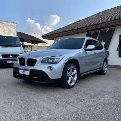 Carro BMW X1 2013 2.0 sDrive20i (Aut)