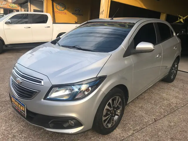 Carro Chevrolet Onix 2016 1.4 LTZ SPE/4 (Aut)