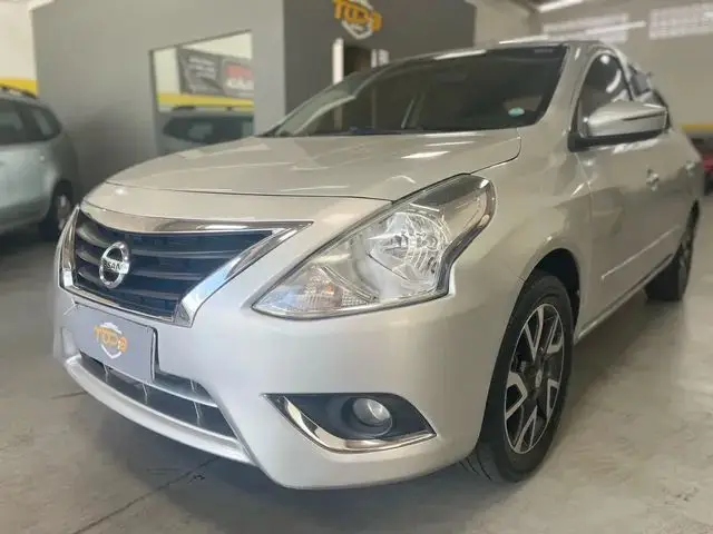 Carro Nissan Versa 2016 1.6 16V Unique (Flex)