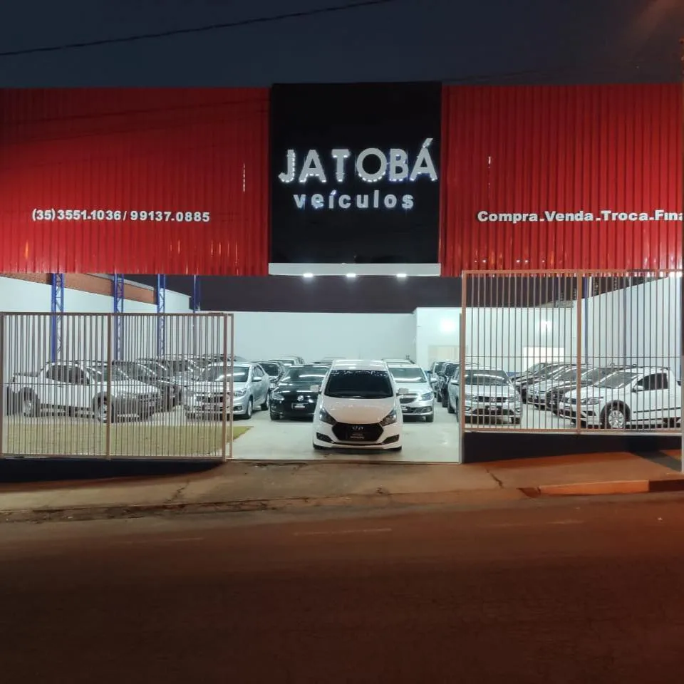 Fachada da loja Jatob� Ve�culos - Guaxupé - MG
