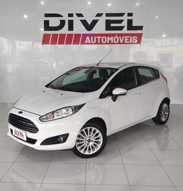Carro Ford New Fiesta Hatch 2015 New Fiesta Titanium 1.6 16V PowerShift