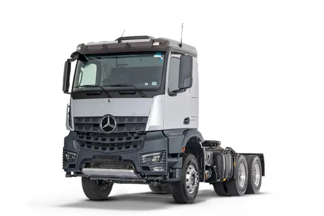 Carro Mercedes-Benz Arocs 2024 AROCS 3351S 6x4 (diesel)(E6)
