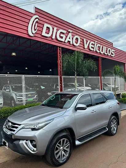 Carro Toyota Hilux Cabine Dupla 2019 Hilux 2.8 TDI SRX CD 4x4 (Aut)