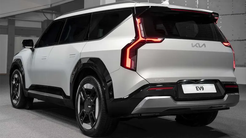 Kia terá dois SUVs elétricos e modelo híbrido flex no Brasil até 2025