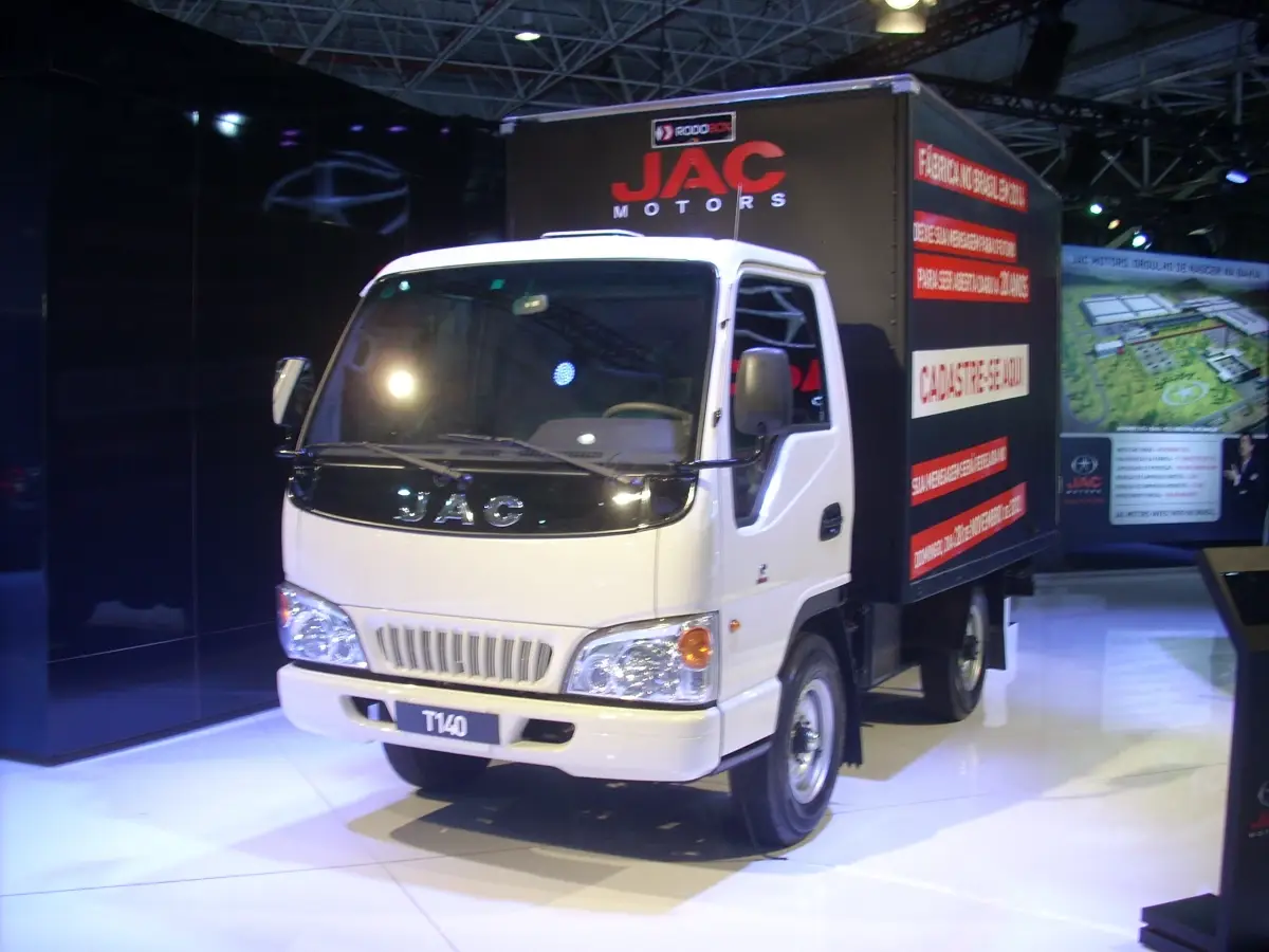 JAC T140